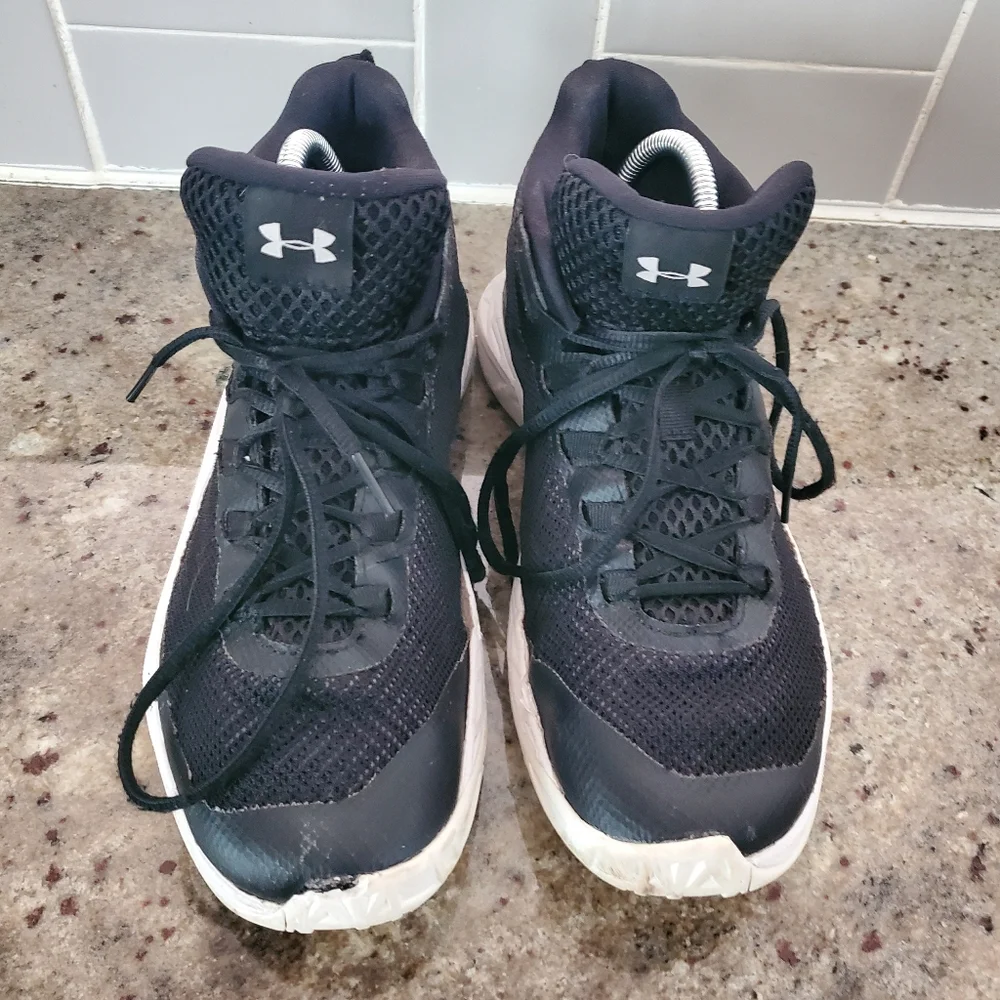 Under Armour Mens 8 Jet Mid Basketball Shoes Black 3020623-001 Mesh Lace‎ Up